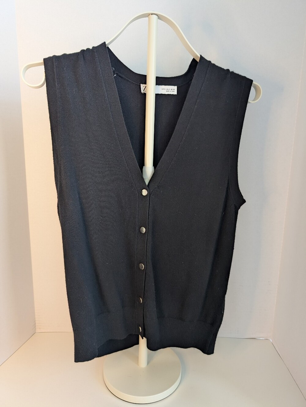 Zara - Black Sleeveless Button Front Knit Vest - Medium